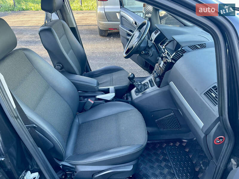 Минивэн Opel Zafira 2010 в Трускавце фото 36 Минивэн Opel Zafira 2010 в Трускавце