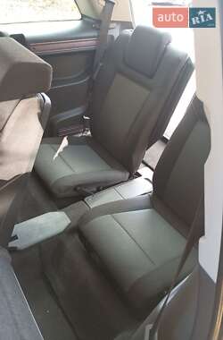 Минивэн Opel Zafira 2005 в  фото 12 Минивэн Opel Zafira 2005 в