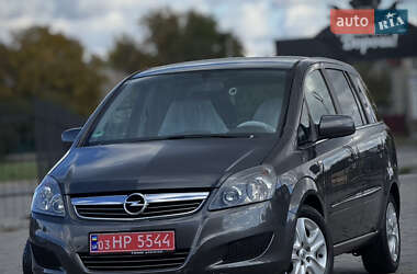 Минивэн Opel Zafira 2010 в Белой Церкви