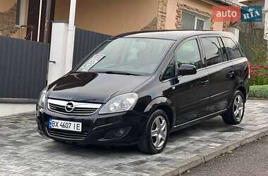 Минивэн Opel Zafira 2011 в 