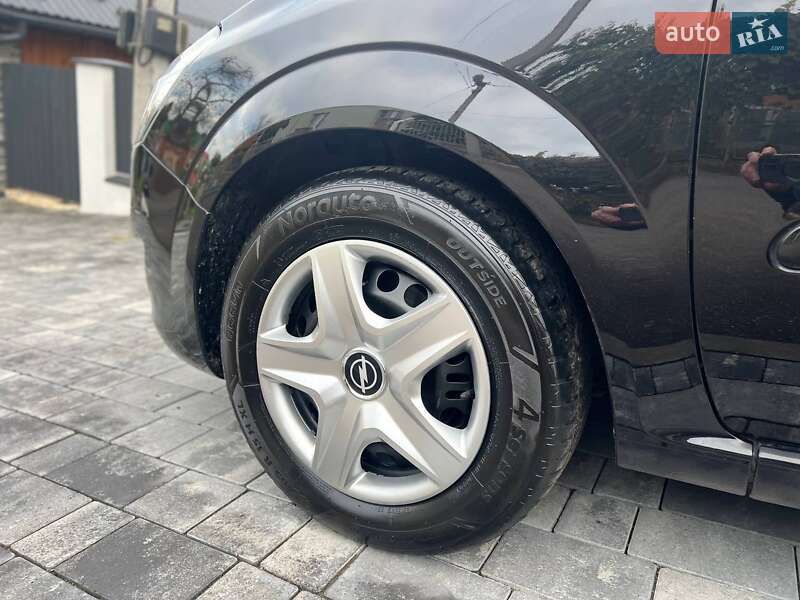 Мінівен Opel Zafira 2011 в Хмельницькому