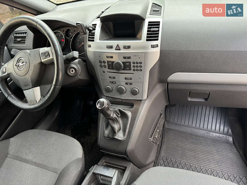 Минивэн Opel Zafira 2014 в Тересве фото 10 Минивэн Opel Zafira 2014 в Тересве