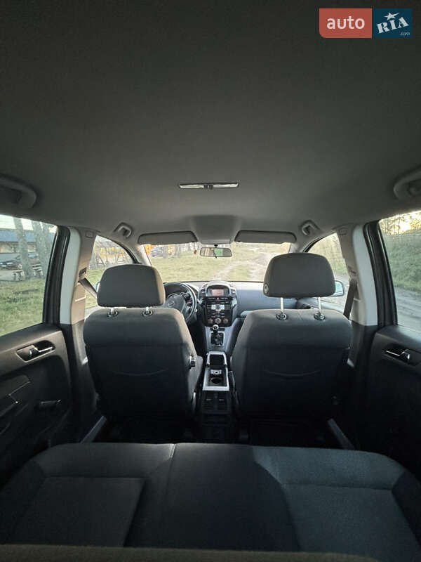 Минивэн Opel Zafira 2011 в Житомире