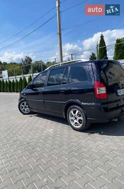 Минивэн Opel Zafira 2004 в 
