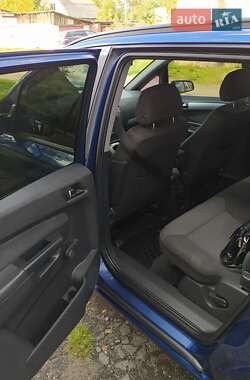 Минивэн Opel Zafira 2007 в 