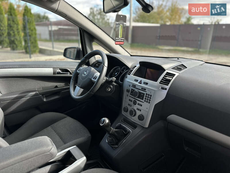 Минивэн Opel Zafira 2008 в Виннице фото 49 Минивэн Opel Zafira 2008 в Виннице