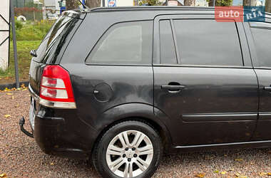 Минивэн Opel Zafira 2013 в 