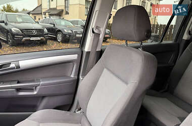 Минивэн Opel Zafira 2013 в 