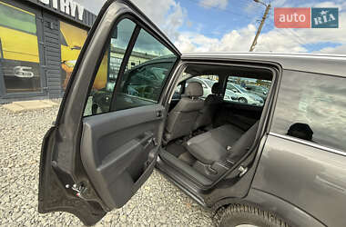 Минивэн Opel Zafira 2010 в 