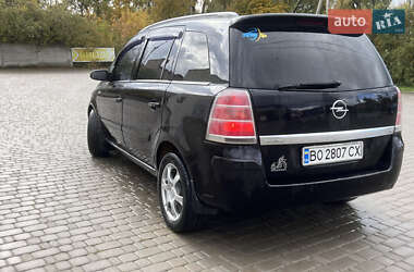 Минивэн Opel Zafira 2005 в  фото 46 Минивэн Opel Zafira 2005 в