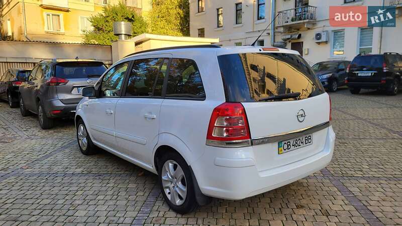 Мінівен Opel Zafira 2013 в Чернігові фото 4 Мінівен Opel Zafira 2013 в Чернігові