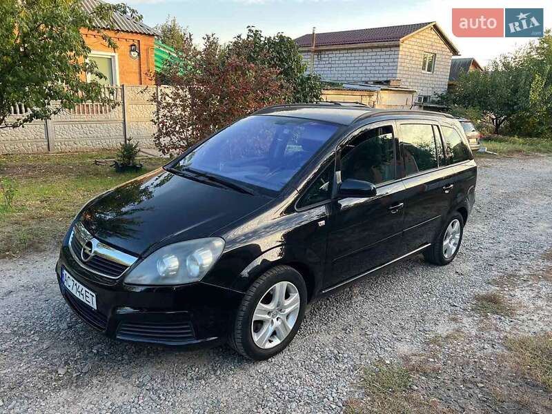 Минивэн Opel Zafira 2006 в Харькове