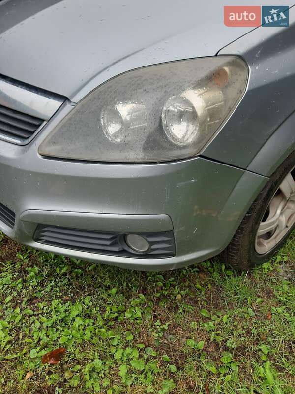 Минивэн Opel Zafira 2006 в Шептицькому