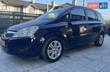 Минивэн Opel Zafira 2009 в 