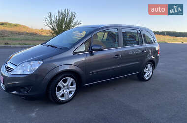 Минивэн Opel Zafira 2009 в Виннице