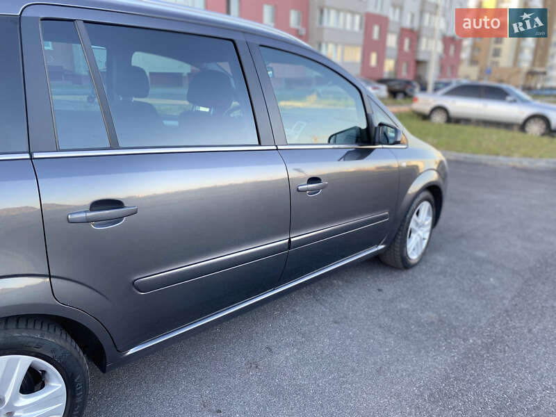 Мінівен Opel Zafira 2009 в Вінниці