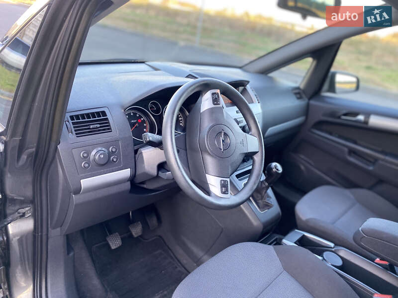 Мінівен Opel Zafira 2009 в Вінниці