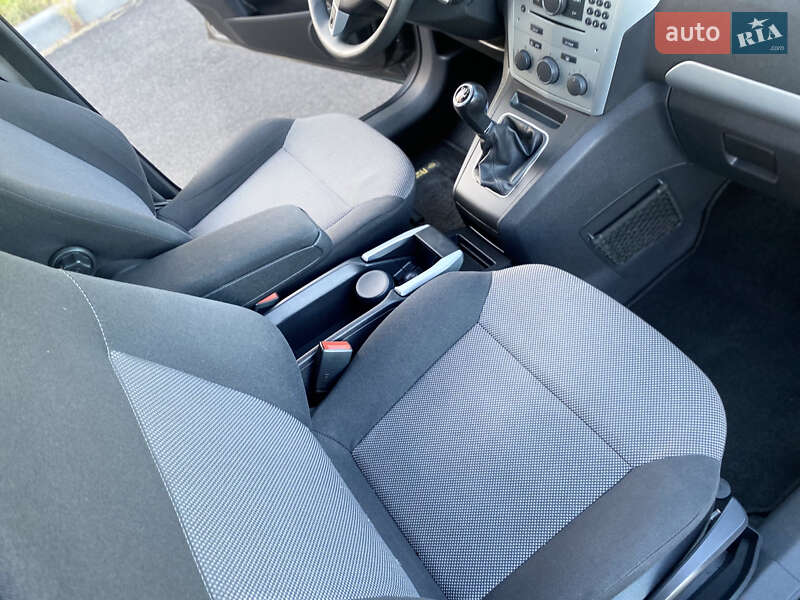 Мінівен Opel Zafira 2009 в Вінниці