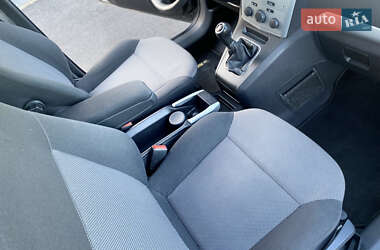 Минивэн Opel Zafira 2009 в 