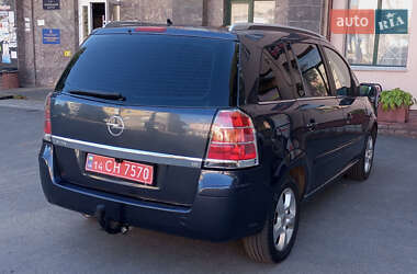 Минивэн Opel Zafira 2006 в 