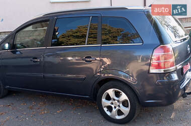 Минивэн Opel Zafira 2006 в 