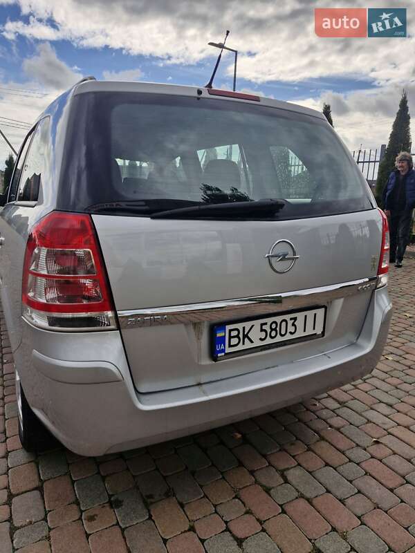 Минивэн Opel Zafira 2008 в Ровно фото 3 Минивэн Opel Zafira 2008 в Ровно