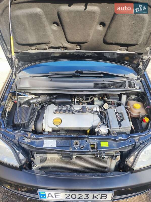 Мінівен Opel Zafira 2003 в Дніпрі