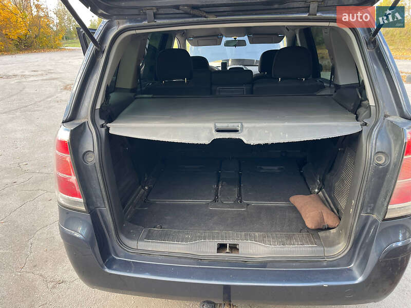 Минивэн Opel Zafira 2006 в Звягеле