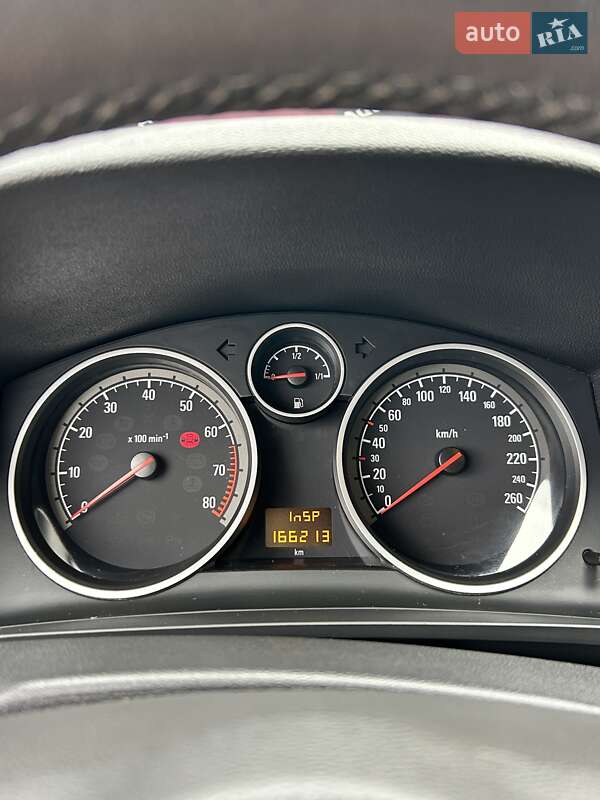 Минивэн Opel Zafira 2011 в Сумах