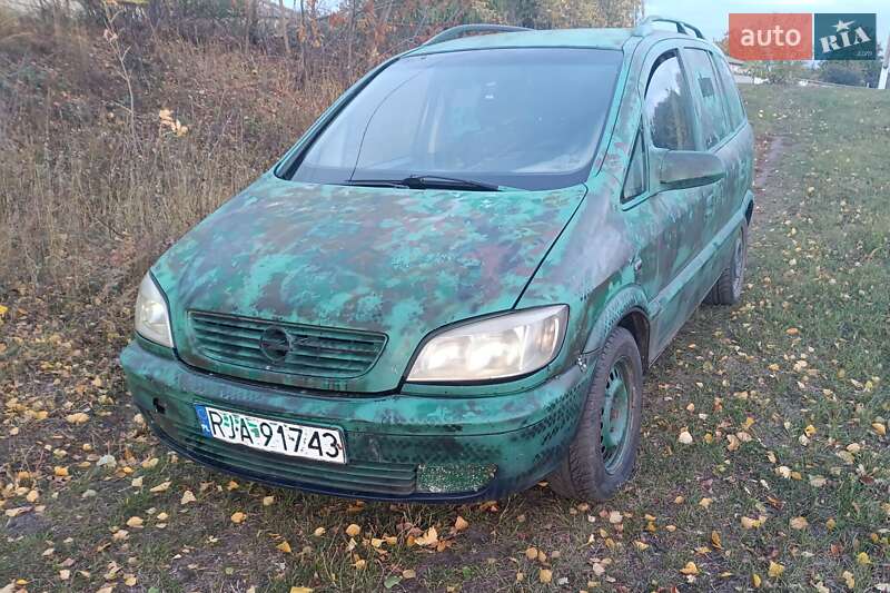 Мінівен Opel Zafira 2000 в  фото Мінівен Opel Zafira 2000 в
