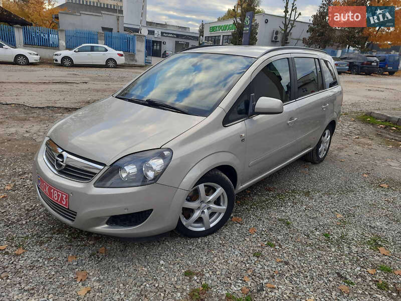 Минивэн Opel Zafira 2010 в Калуше фото Минивэн Opel Zafira 2010 в Калуше