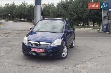 Минивэн Opel Zafira 2008 в Золочеве