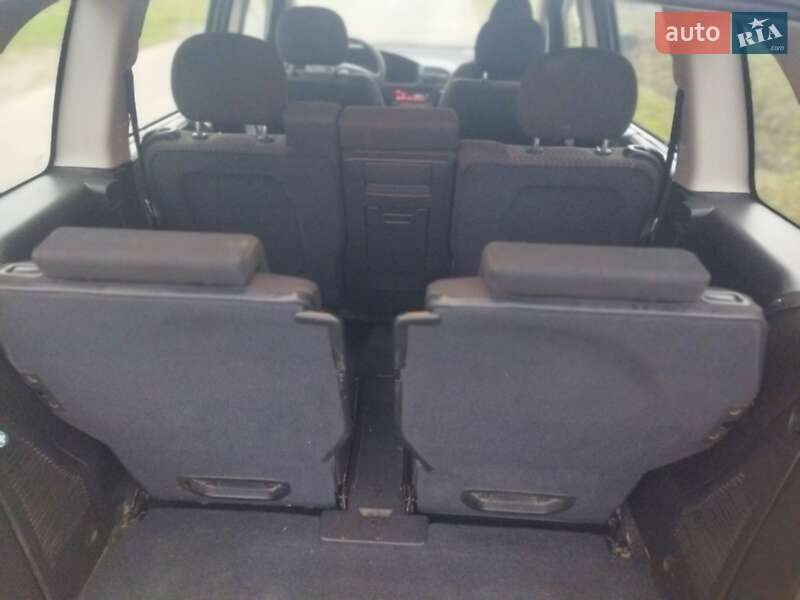 Мінівен Opel Zafira 2005 в Новояворівську фото 16 Мінівен Opel Zafira 2005 в Новояворівську