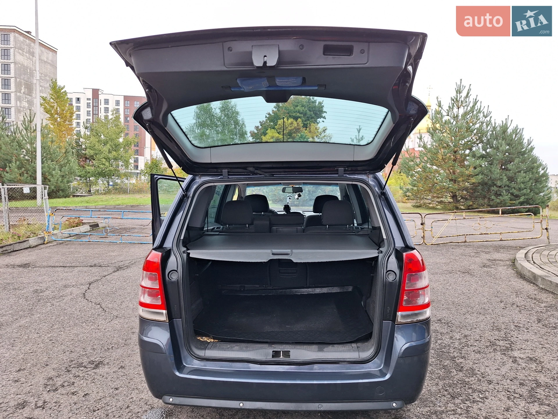 2010 Opel Zafira - мініатюра 11