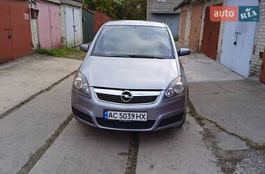 Минивэн Opel Zafira 2005 в Луцке