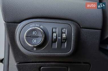 Минивэн Opel Zafira 2018 в 