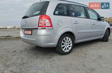 Минивэн Opel Zafira 2009 в 