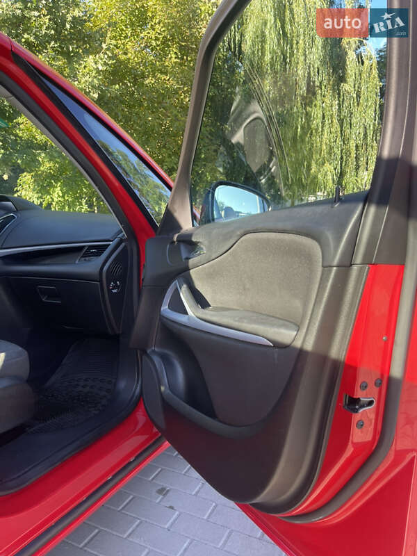 Мінівен Opel Zafira 2014 в Львові