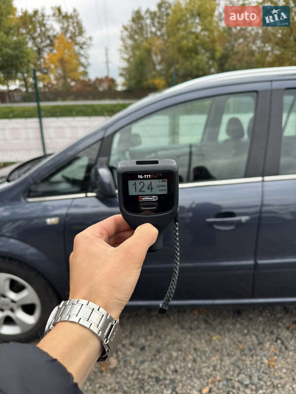 Минивэн Opel Zafira 2009 в Умани