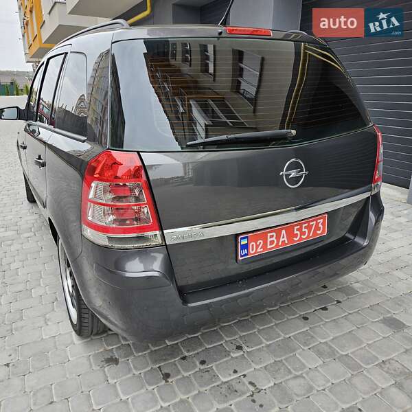 Минивэн Opel Zafira 2008 в Виннице