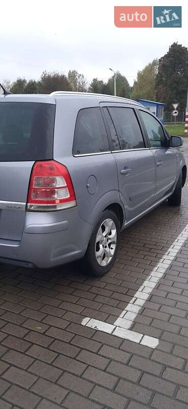 Минивэн Opel Zafira 2011 в Дубно фото 5 Минивэн Opel Zafira 2011 в Дубно