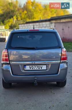 Минивэн Opel Zafira 2006 в  фото 14 Минивэн Opel Zafira 2006 в