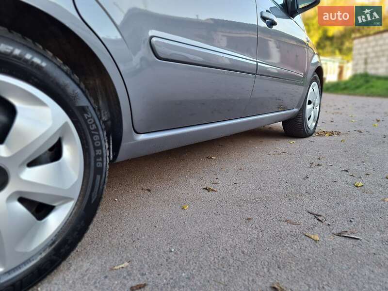 Мінівен Opel Zafira 2006 в Житомирі