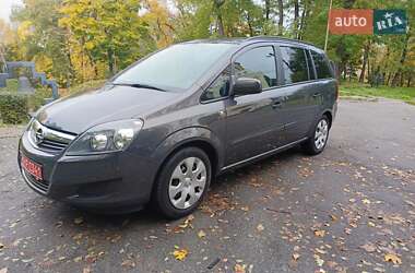 Минивэн Opel Zafira 2014 в Киеве