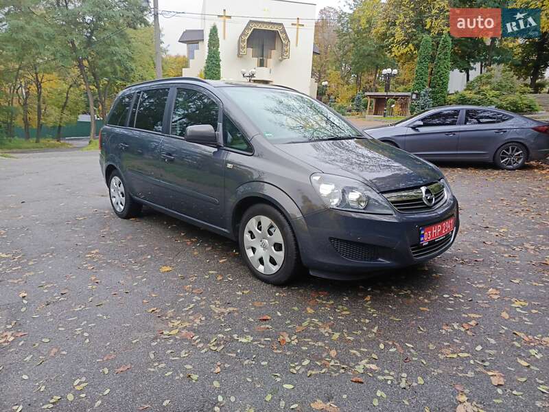 Минивэн Opel Zafira 2014 в Киеве фото 11 Минивэн Opel Zafira 2014 в Киеве
