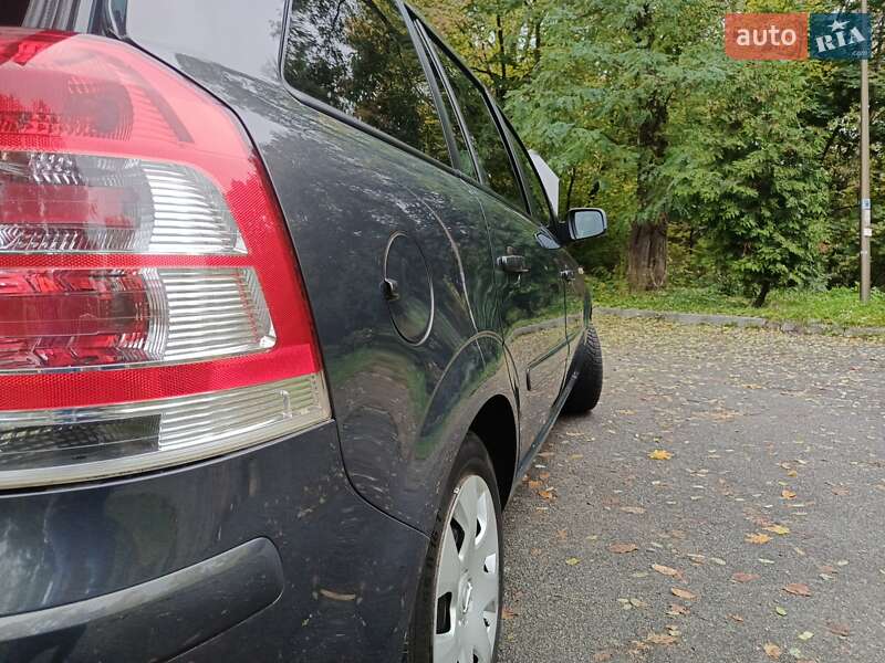 Минивэн Opel Zafira 2014 в Киеве фото 16 Минивэн Opel Zafira 2014 в Киеве