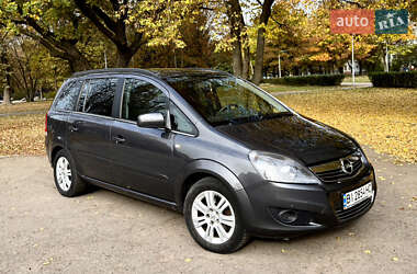 Минивэн Opel Zafira 2011 в Полтаве Минивэн Opel Zafira 2011 в Полтаве