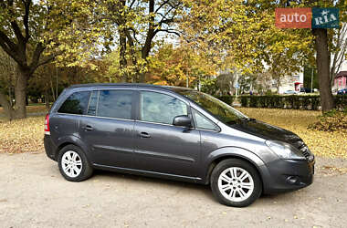 Минивэн Opel Zafira 2011 в Полтаве