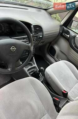 Минивэн Opel Zafira 1999 в 
