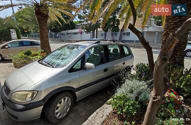 Минивэн Opel Zafira 1999 в 